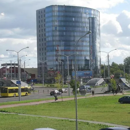 Метро Михалова Apartament *